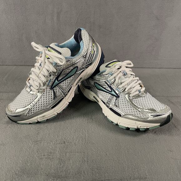 Brooks Shoes Women’s 7.5 B Adrenaline GTS 11th Edition Athletic Sneakers Silver - Picture 3 of 8